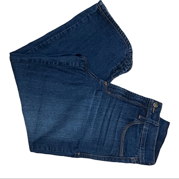 NYDJ “Ariel” Lift Tuck Cropped Curved Slit Hem Denim Jeans - Picture 4 of 10